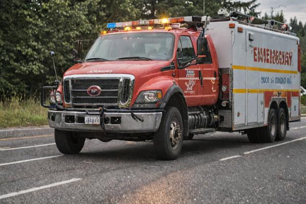 Emergency roadside assistance truck